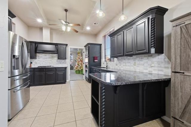 912 Preston Park Drive, Yukon, OK 73099