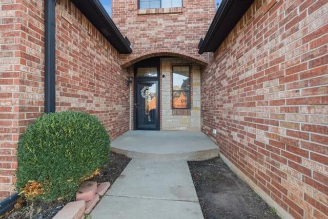 912 Preston Park Drive, Yukon, OK 73099