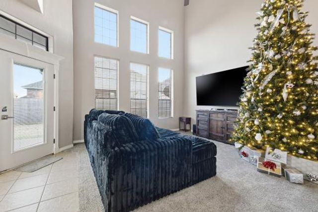 912 Preston Park Drive, Yukon, OK 73099