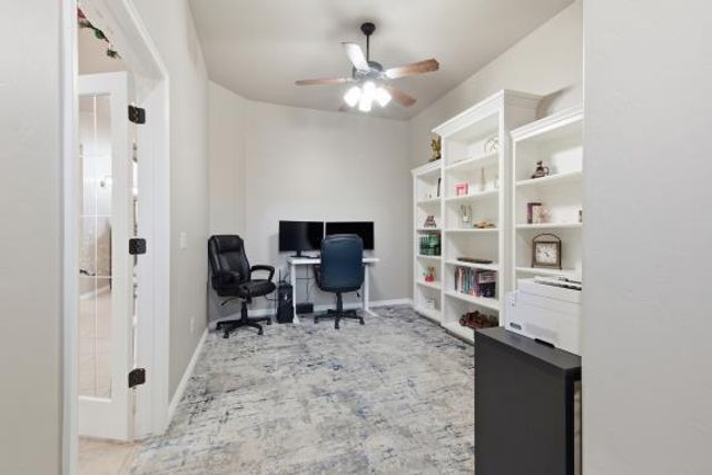 912 Preston Park Drive, Yukon, OK 73099