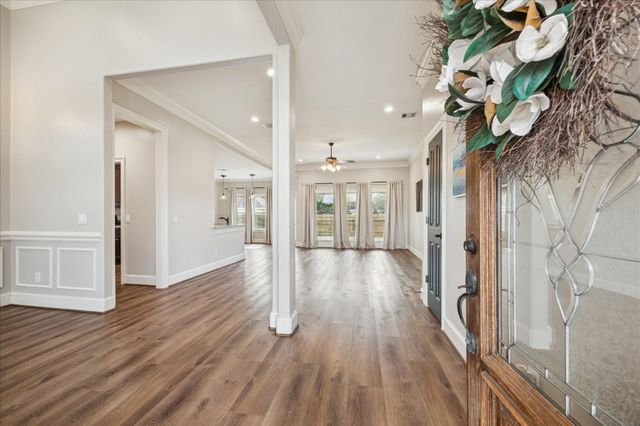 219 Village Drive, Sealy, TX 77474