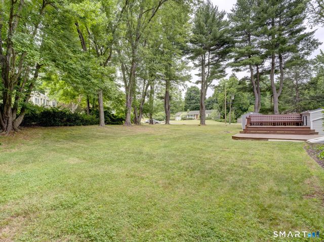 68 Fairlawn Road, Glastonbury, CT 06033