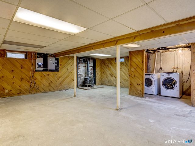 68 Fairlawn Road, Glastonbury, CT 06033