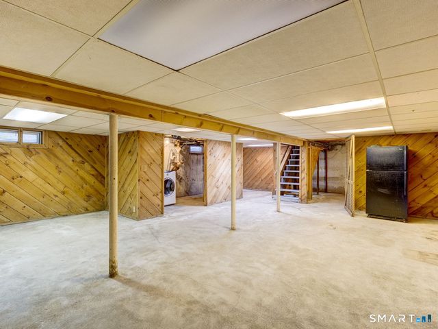 68 Fairlawn Road, Glastonbury, CT 06033