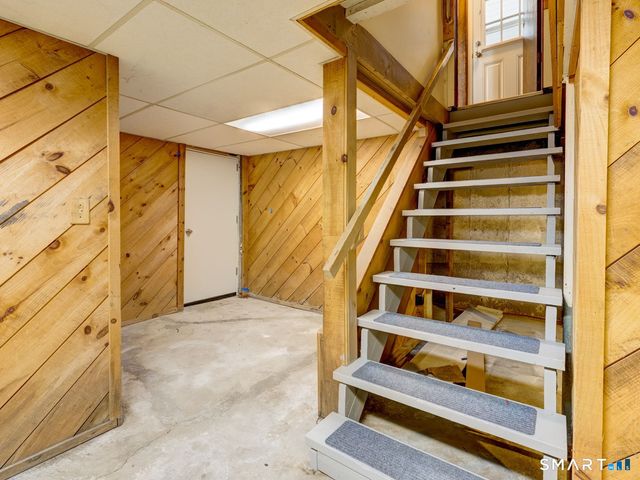 68 Fairlawn Road, Glastonbury, CT 06033