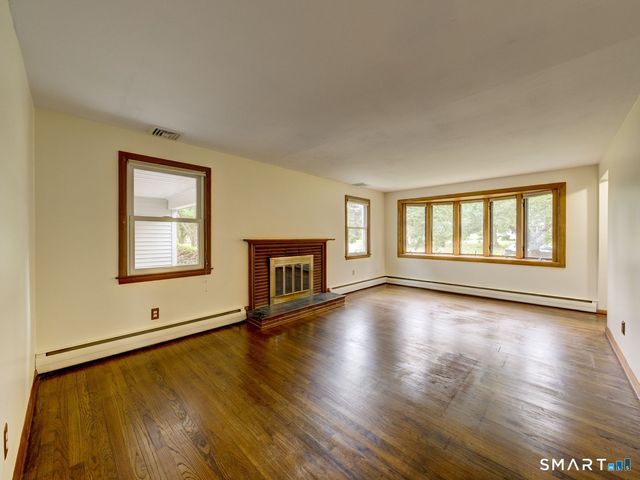 68 Fairlawn Road, Glastonbury, CT 06033