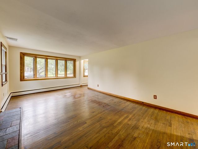 68 Fairlawn Road, Glastonbury, CT 06033