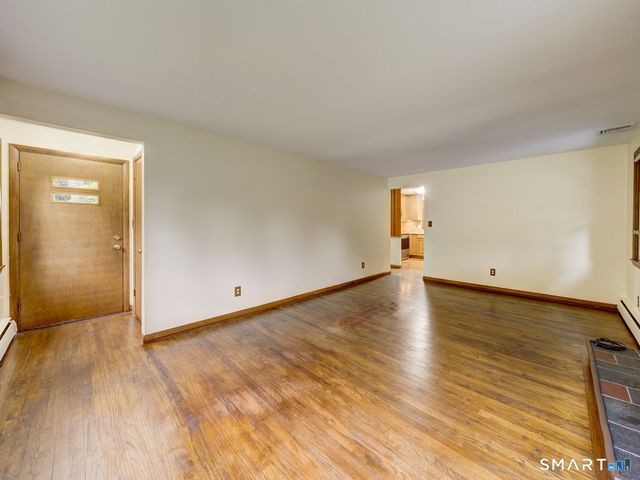68 Fairlawn Road, Glastonbury, CT 06033