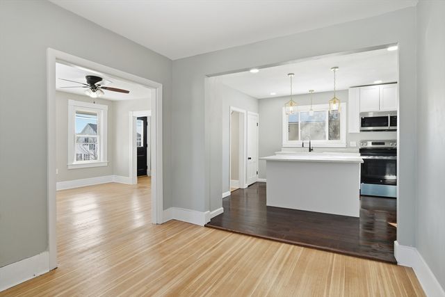 81 Chestnut St, West Springfield, MA 01089