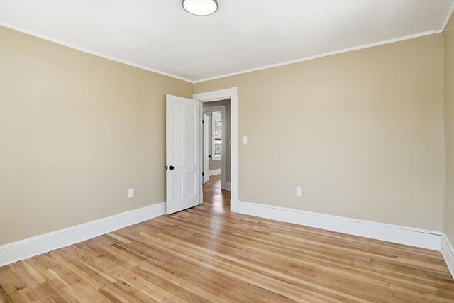 81 Chestnut St, West Springfield, MA 01089