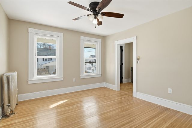 81 Chestnut St, West Springfield, MA 01089