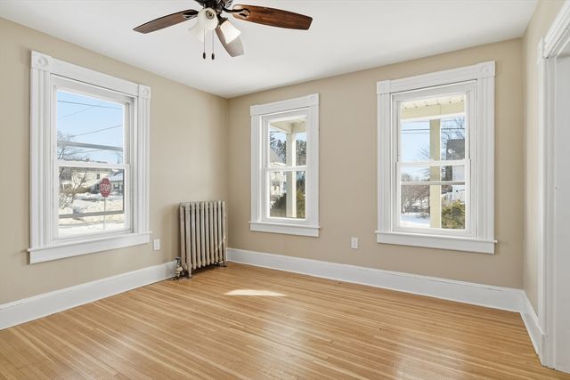 81 Chestnut St, West Springfield, MA 01089