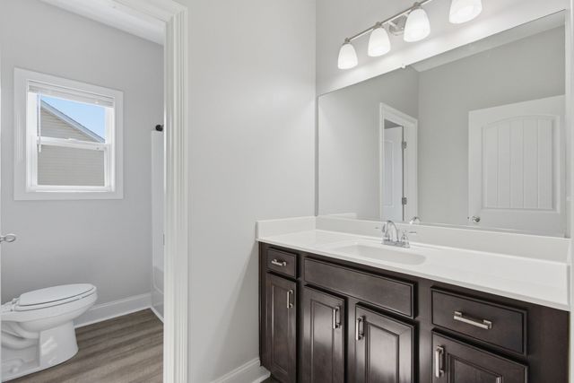 1897 Sheffield Ln, Columbia, TN 38401