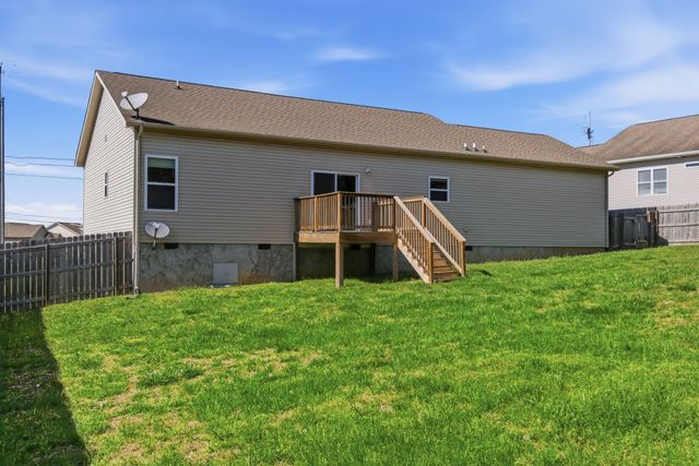 1897 Sheffield Ln, Columbia, TN 38401