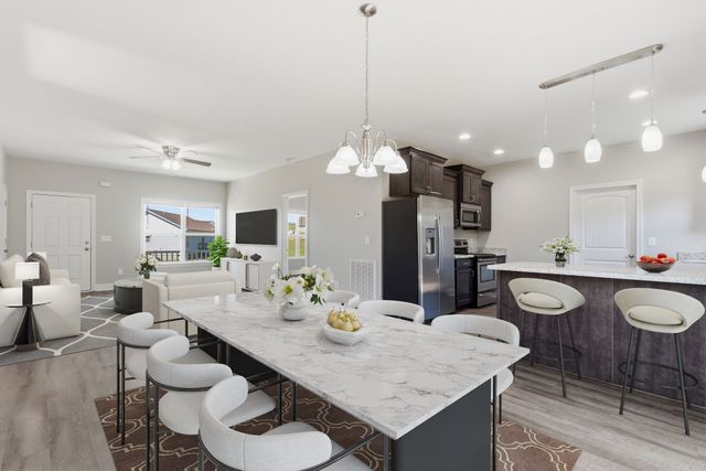 1897 Sheffield Ln, Columbia, TN 38401