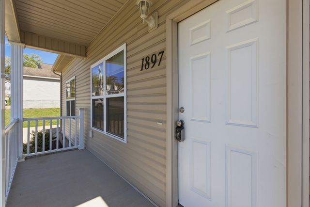 1897 Sheffield Ln, Columbia, TN 38401