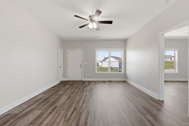 1897 Sheffield Ln, Columbia, TN 38401