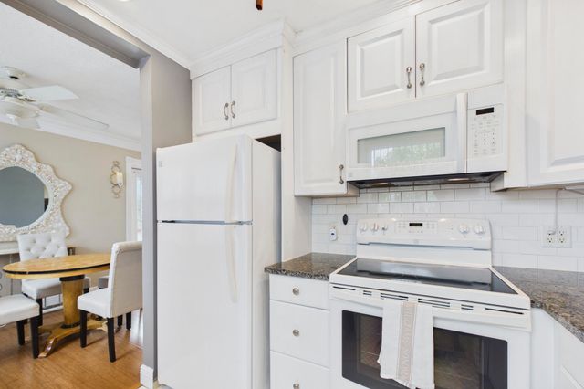 272 NORTHAMPTON N, West Palm Beach, FL 33417