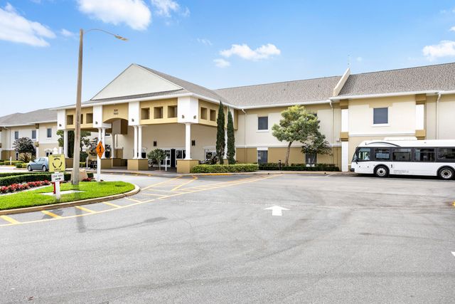 272 NORTHAMPTON N, West Palm Beach, FL 33417