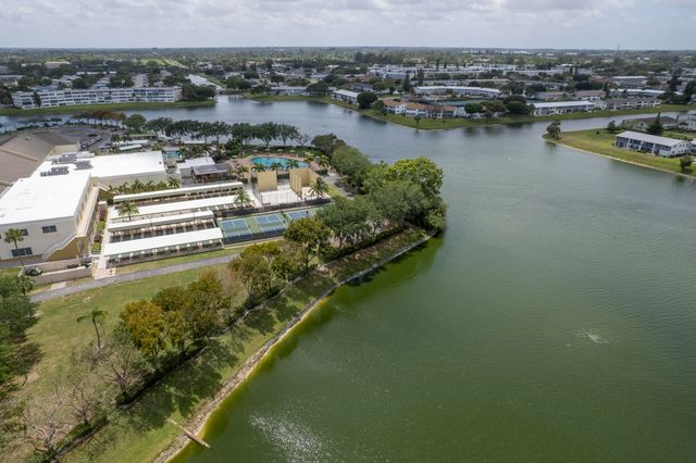 272 NORTHAMPTON N, West Palm Beach, FL 33417