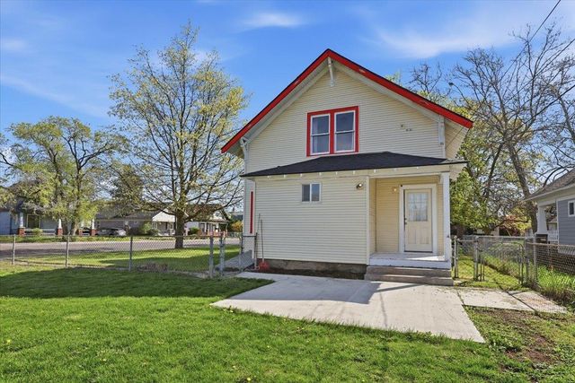 2633 N Stevens St, Spokane, WA 99205
