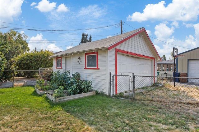 2633 N Stevens St, Spokane, WA 99205