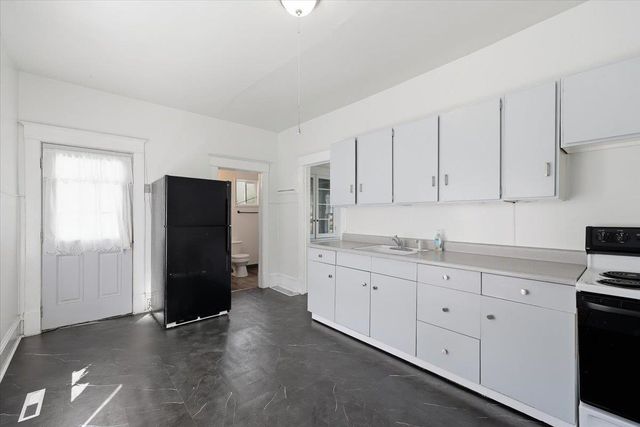 2633 N Stevens St, Spokane, WA 99205