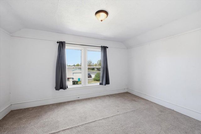 2633 N Stevens St, Spokane, WA 99205
