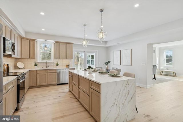 4979 W PAPA BLVD, Edgemont, PA 19028