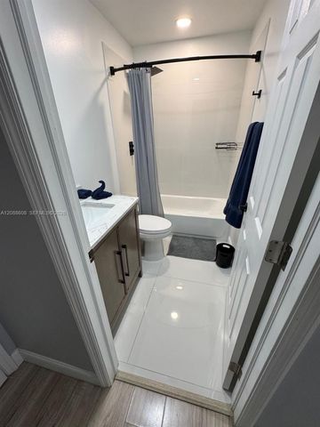 15115 SW 140th Place, Miami, FL 33186