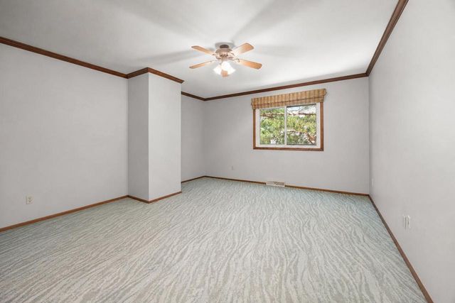 1118 Pilgrim PARKWAY, Elm Grove, WI 53122