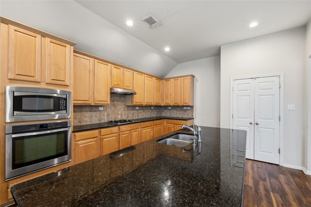 3013 Covington PL, Round Rock, TX 78681