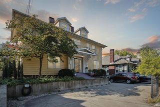 437 E Beardsley Avenue, Elkhart, IN 46514