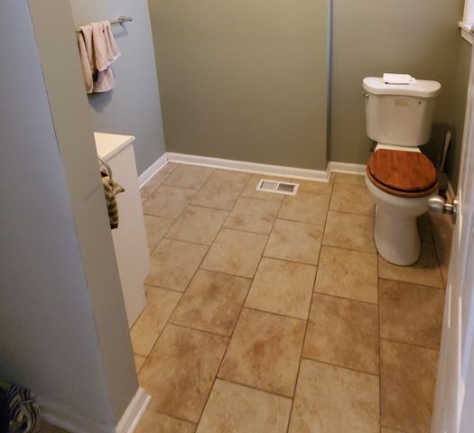 3306 W North Avenue STORE, Chicago, IL 60647