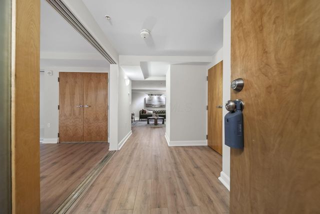 106 N High Street, 105, Columbus, OH 43215