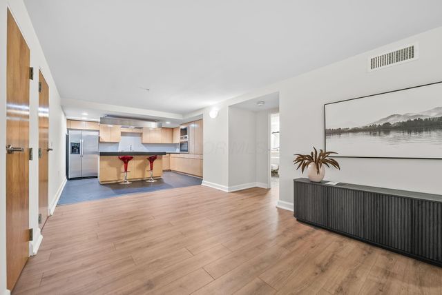 106 N High Street, 105, Columbus, OH 43215
