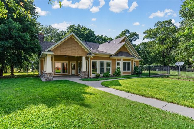 19534 Eastfork Lane, Gravette, AR 72736