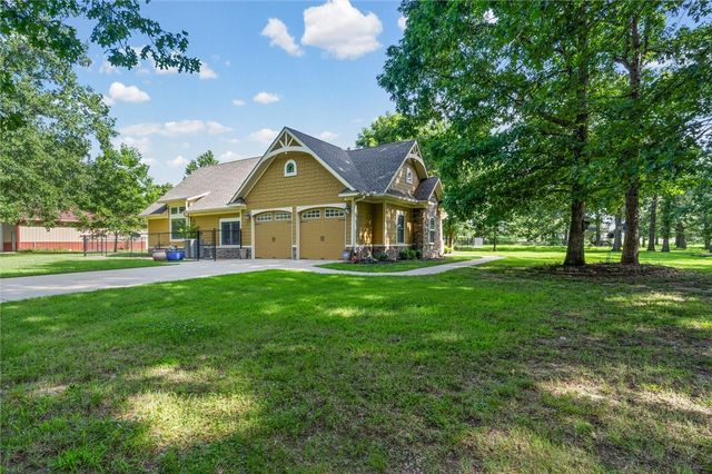 19534 Eastfork Lane, Gravette, AR 72736