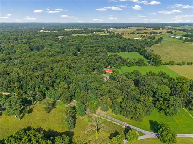 19534 Eastfork Lane, Gravette, AR 72736
