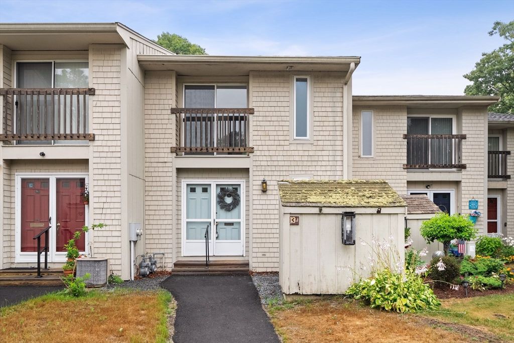 300 Buck Island Rd 13J, Yarmouth, MA 02673