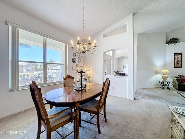 200 Round Man Street, Leesburg, FL 34748