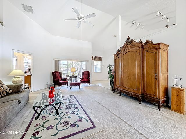 200 Round Man Street, Leesburg, FL 34748