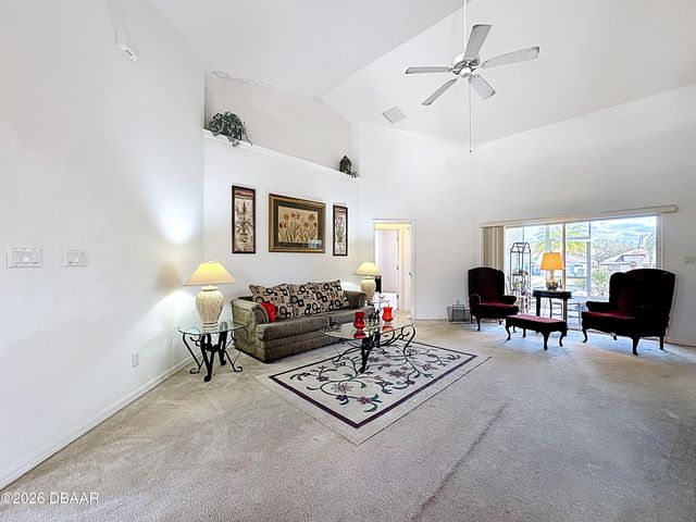 200 Round Man Street, Leesburg, FL 34748