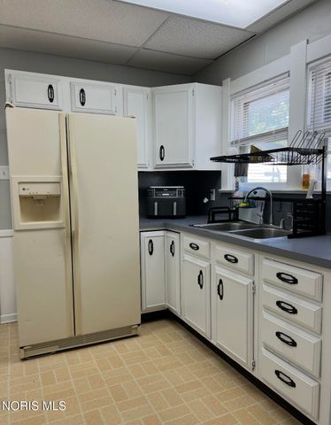1946 Princeton Drive, Toledo, OH 43614