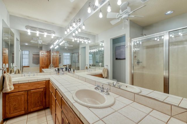 202 RIDGEWOOD DR, Georgetown, TX 78628