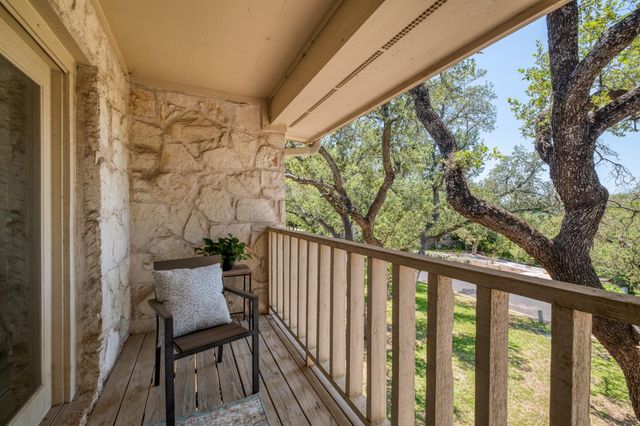 202 RIDGEWOOD DR, Georgetown, TX 78628