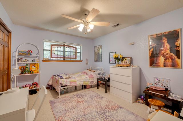 202 RIDGEWOOD DR, Georgetown, TX 78628