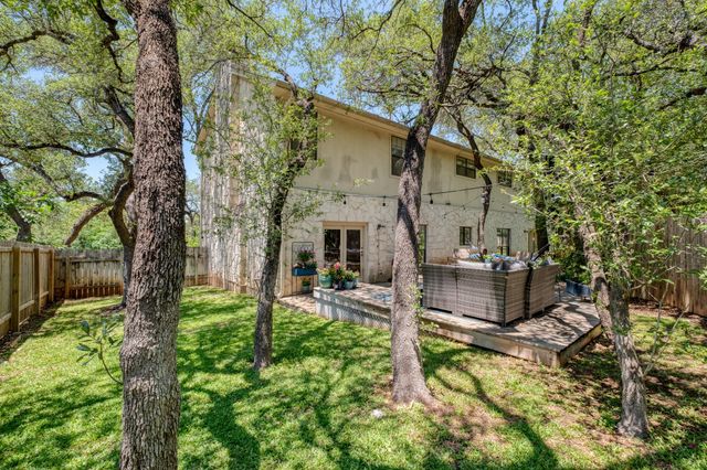 202 RIDGEWOOD DR, Georgetown, TX 78628