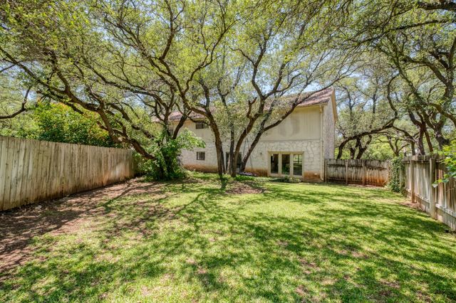 202 RIDGEWOOD DR, Georgetown, TX 78628