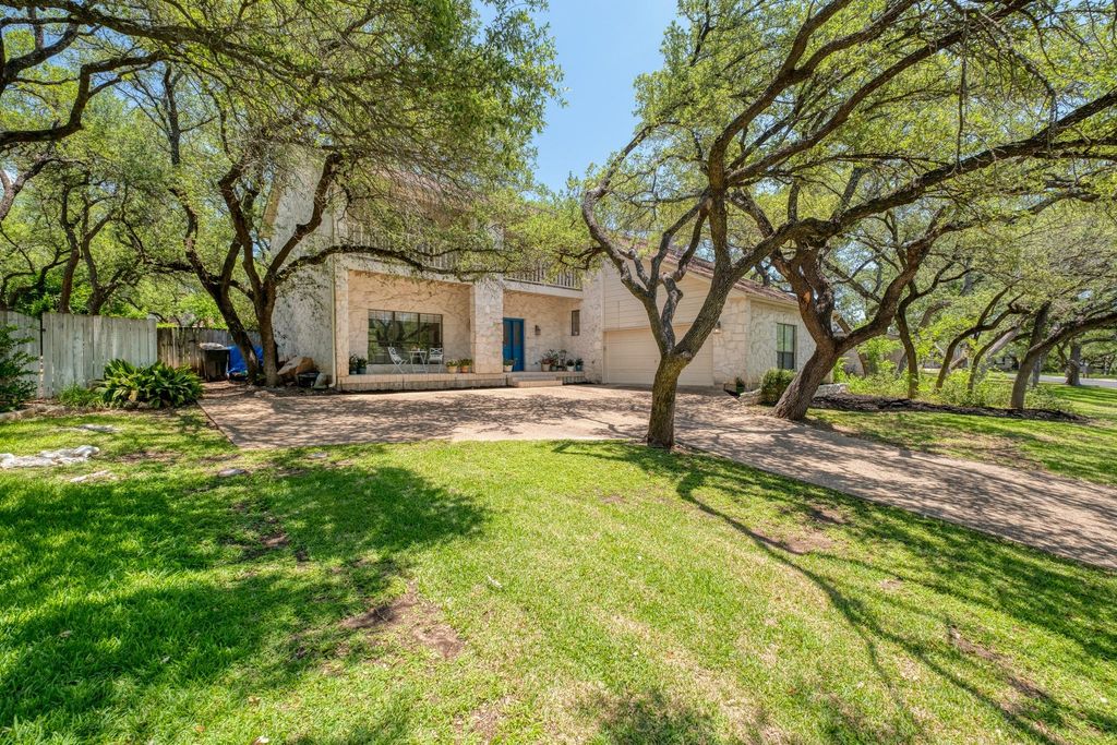 202 RIDGEWOOD DR, Georgetown, TX 78628